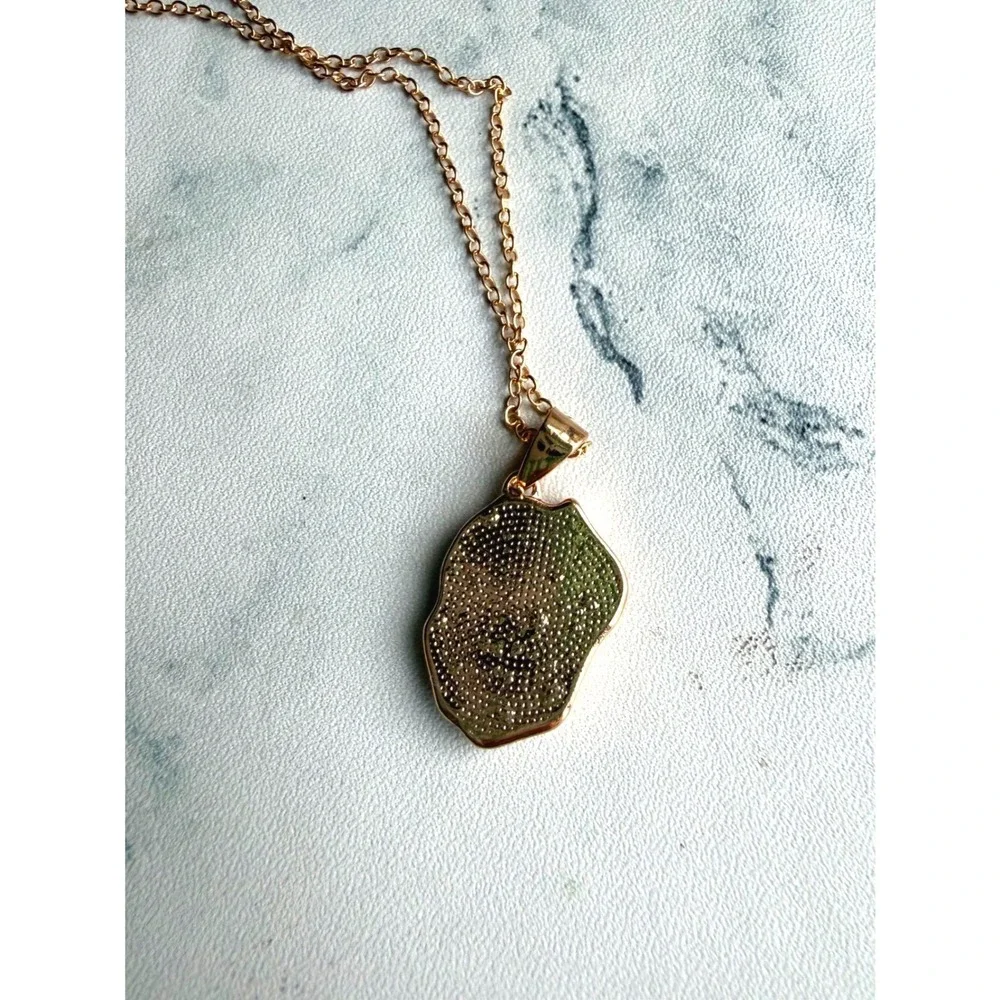 Monogram Dainty 'O' 18k Gold Plated Oceanus Initial Pearl Oyster Necklace